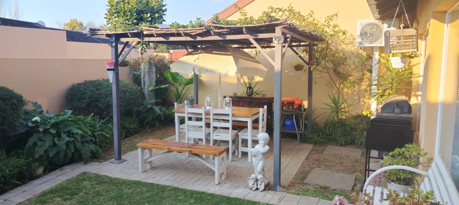 2 Bedroom Property for Sale in Pellissier Free State